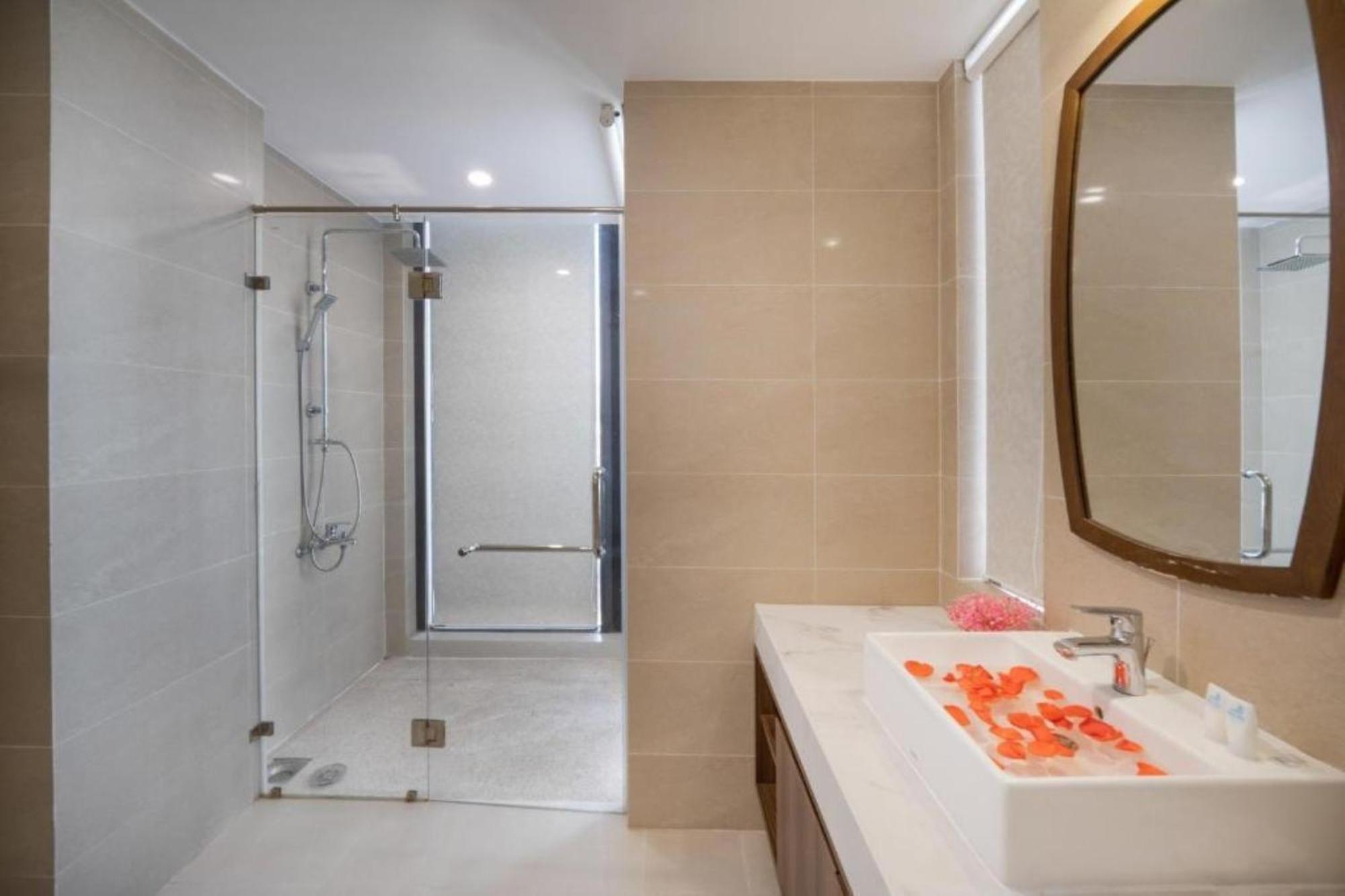 Mira Grand Hotel Quy Nhon Exterior foto